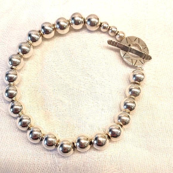 Round Ball Sterling Bracelet with toggle clasp - Picture 1 of 5